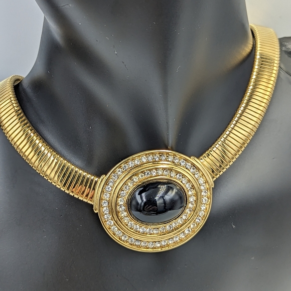 Vintage Gold Tone Snake/Omega Chain Black Lucite Cabachion Rhinestones Necklace - Picture 3 of 12